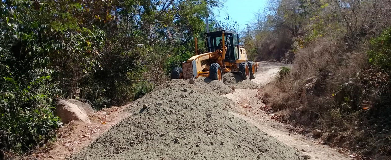 Reconstrucción de camino Piedra Ancha, Oaxaca
